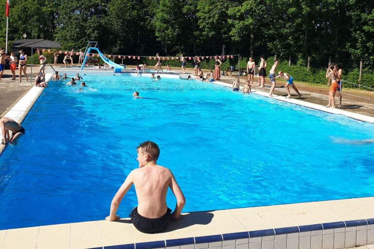 Der er altid god stemning i Morud Friluftsbad