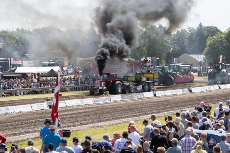 Traktortraek i Saerslev