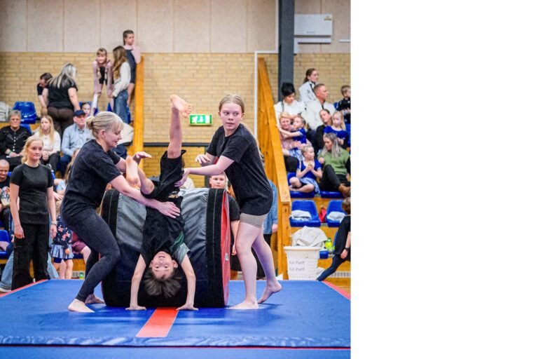 otterup-gymnasterne-fotograf-jesper-hahn-3-hvid